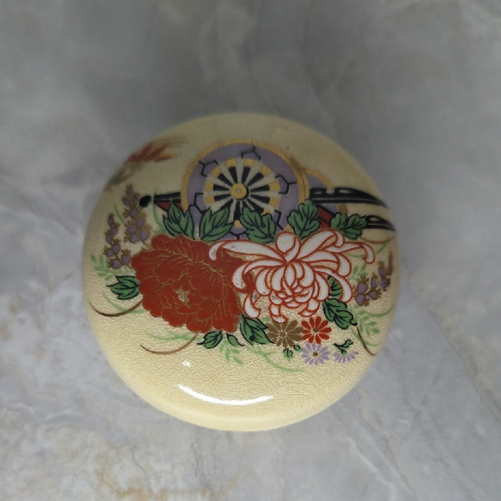 Vintage Satsuma Porcelain Hand Painted Florals Gold Round Trinket Dish 2" x 1.5"